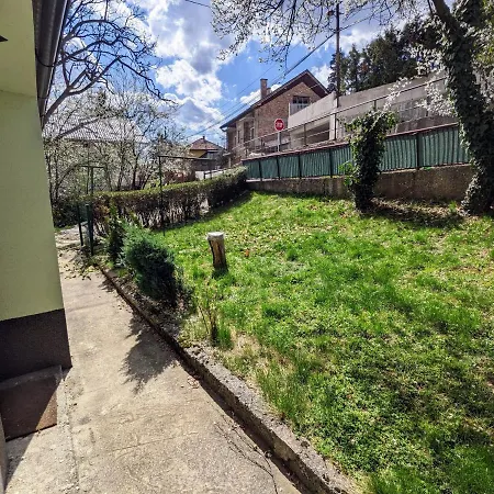 Green Apartment Sarajevo 公寓 *