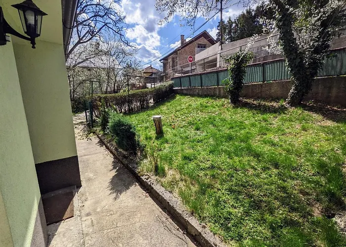 Green Apartment Sarajevo 公寓 *